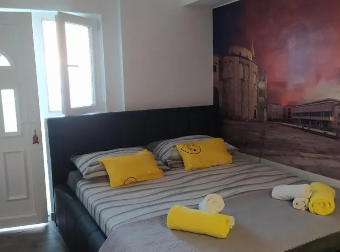 Cvita & Maja דירה זאדאר